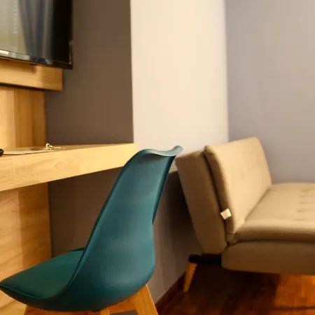 De Gasperi 55 4* נאפולי